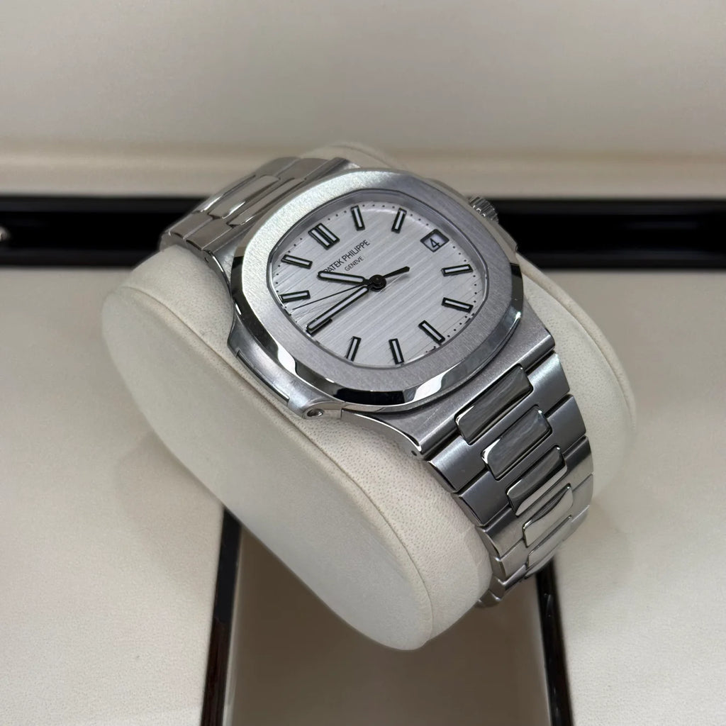 Patek Philippe Annual Calendar Chronograph – Steel White Dial