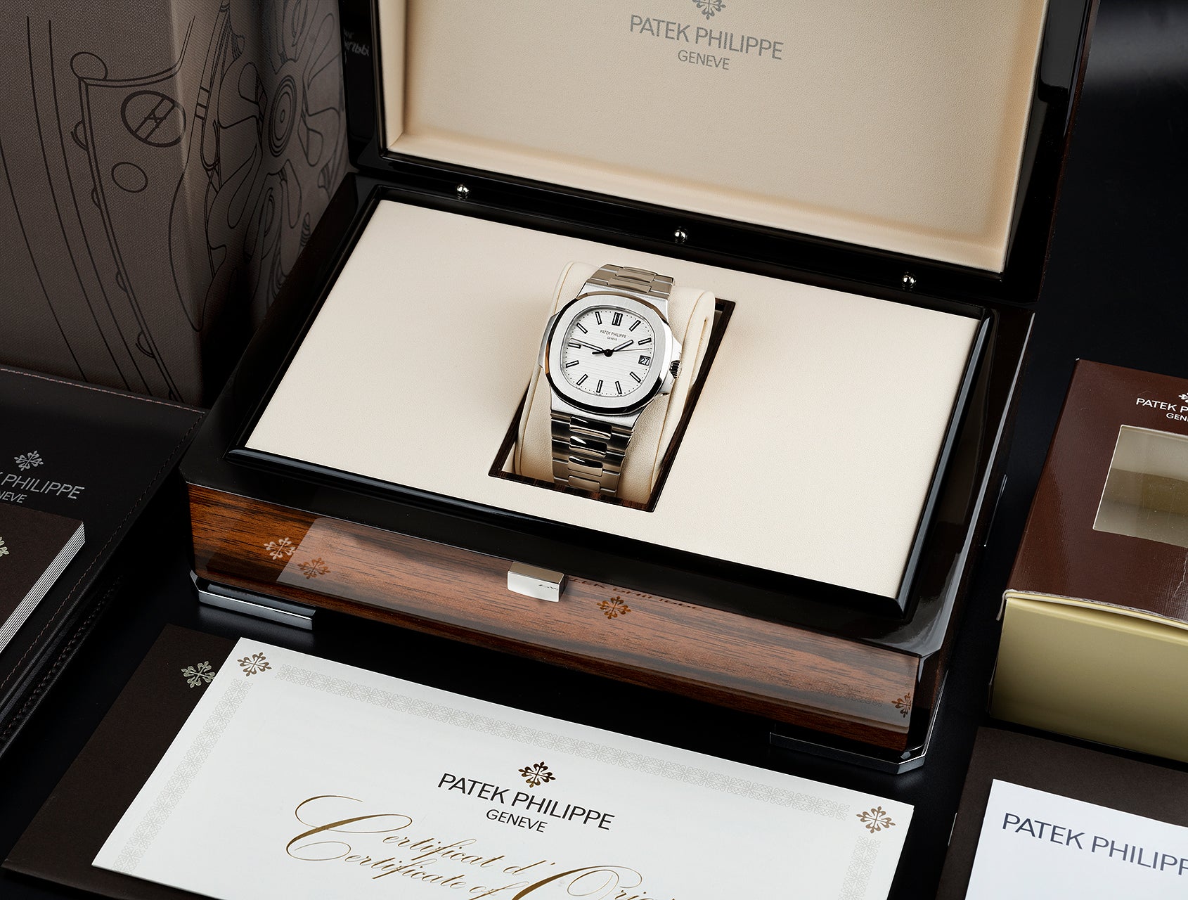 Patek Philippe Annual Calendar Chronograph – Steel White Dial