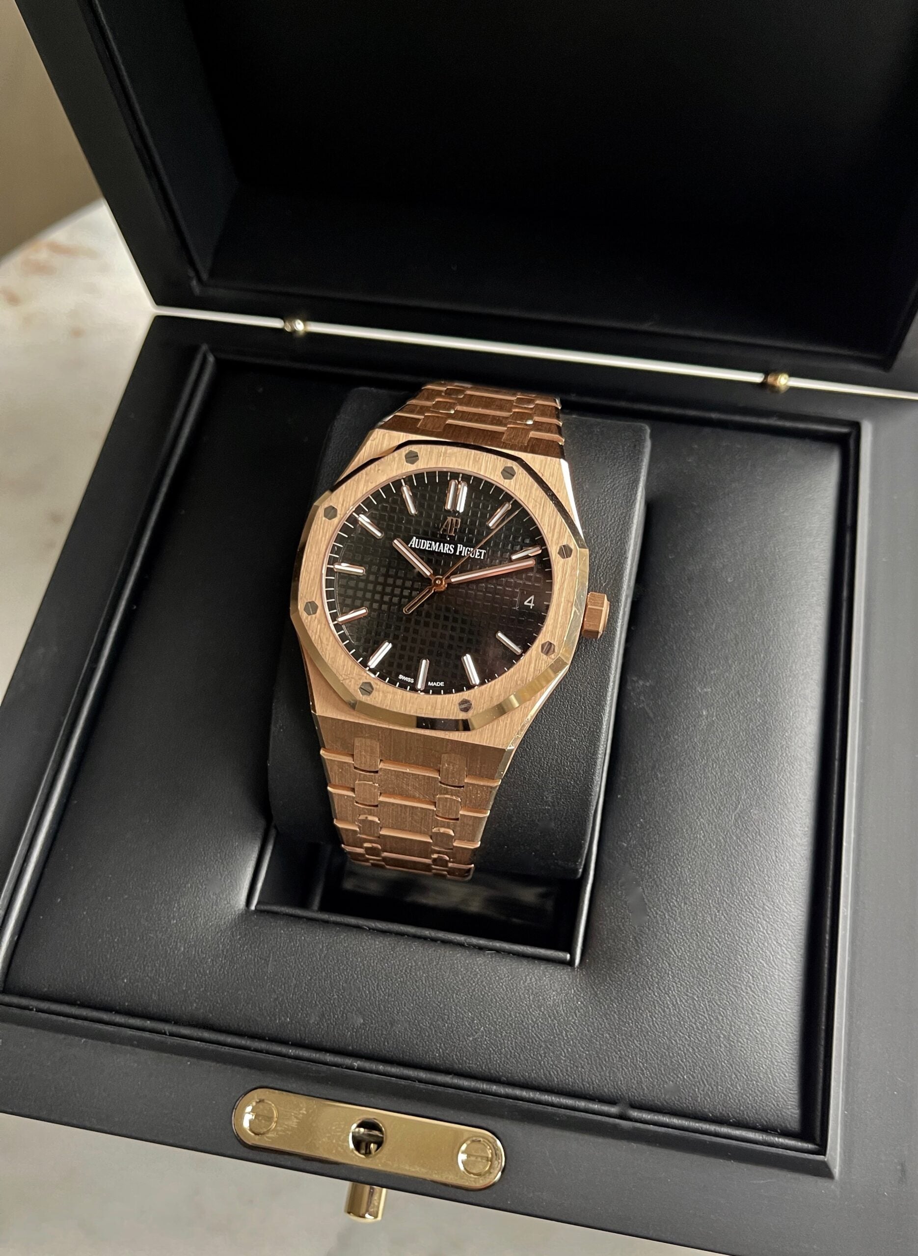 Audemars Piguet Royal Oak Selfwinding – 18K Pink Gold & Grey/Black Dial