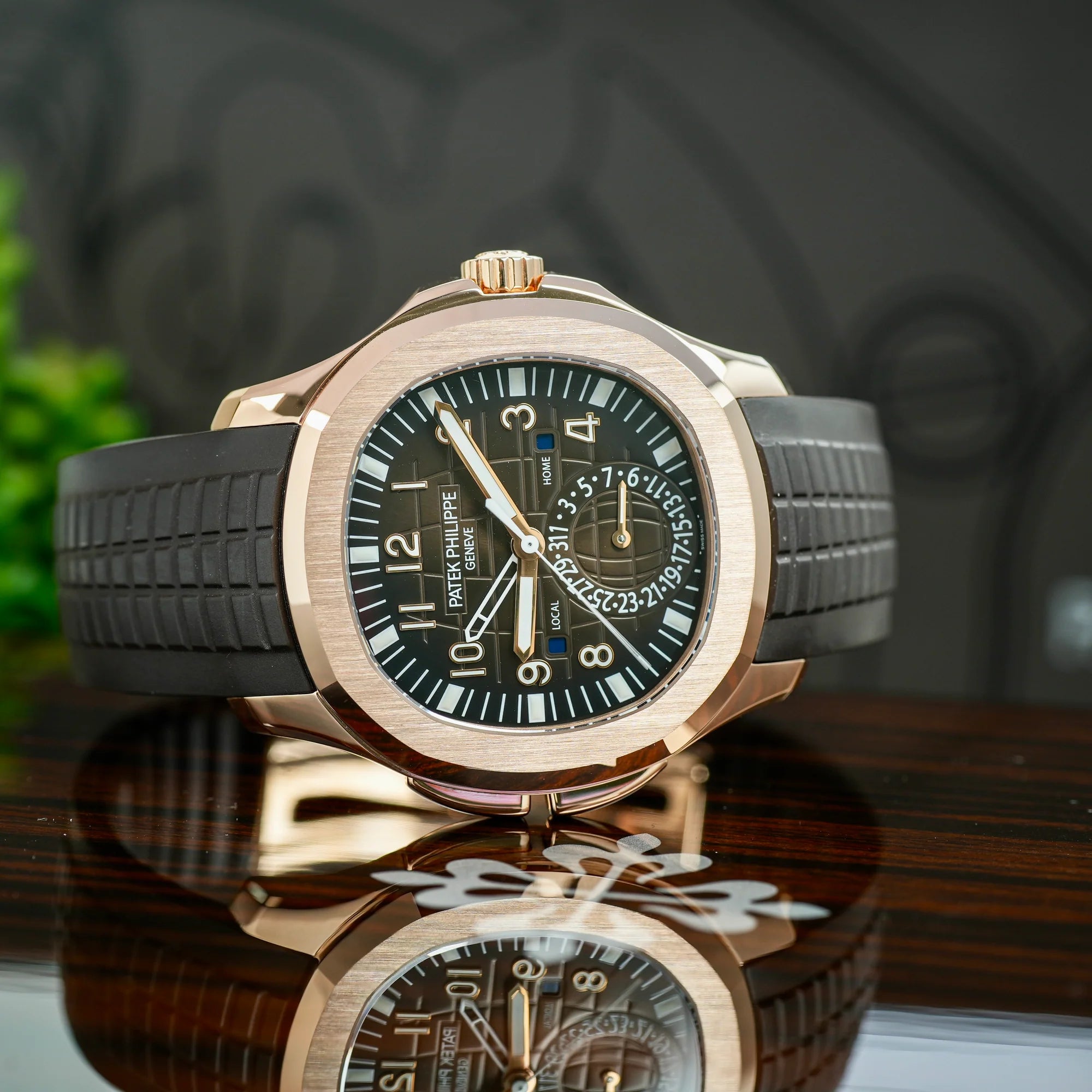 Patek Philippe Aquanaut Chronograph – Full Rose Gold Brown Dial