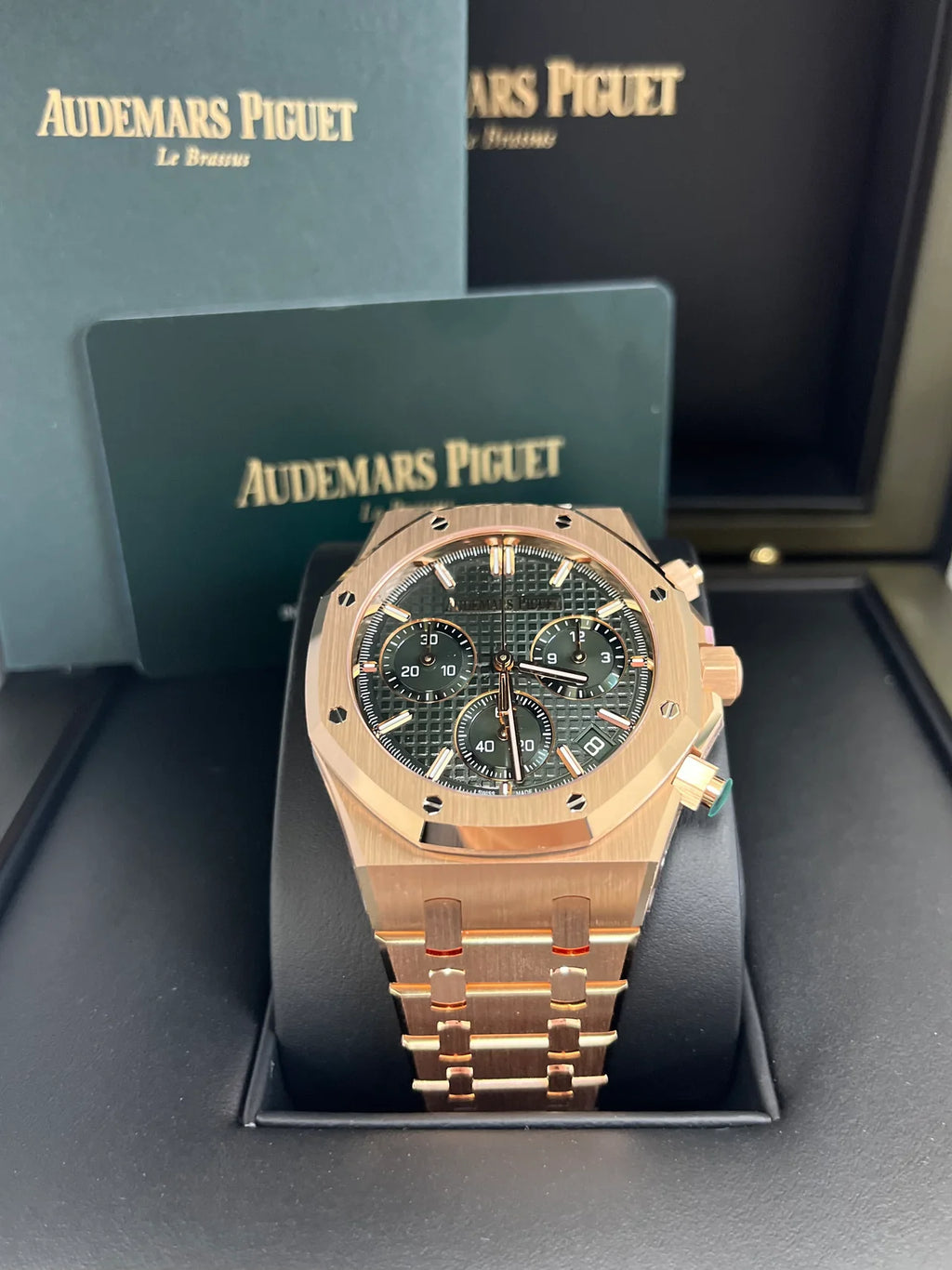 Audemars Piguet Royal Oak Chronograph – 18K Pink Gold & Khaki Green Dial