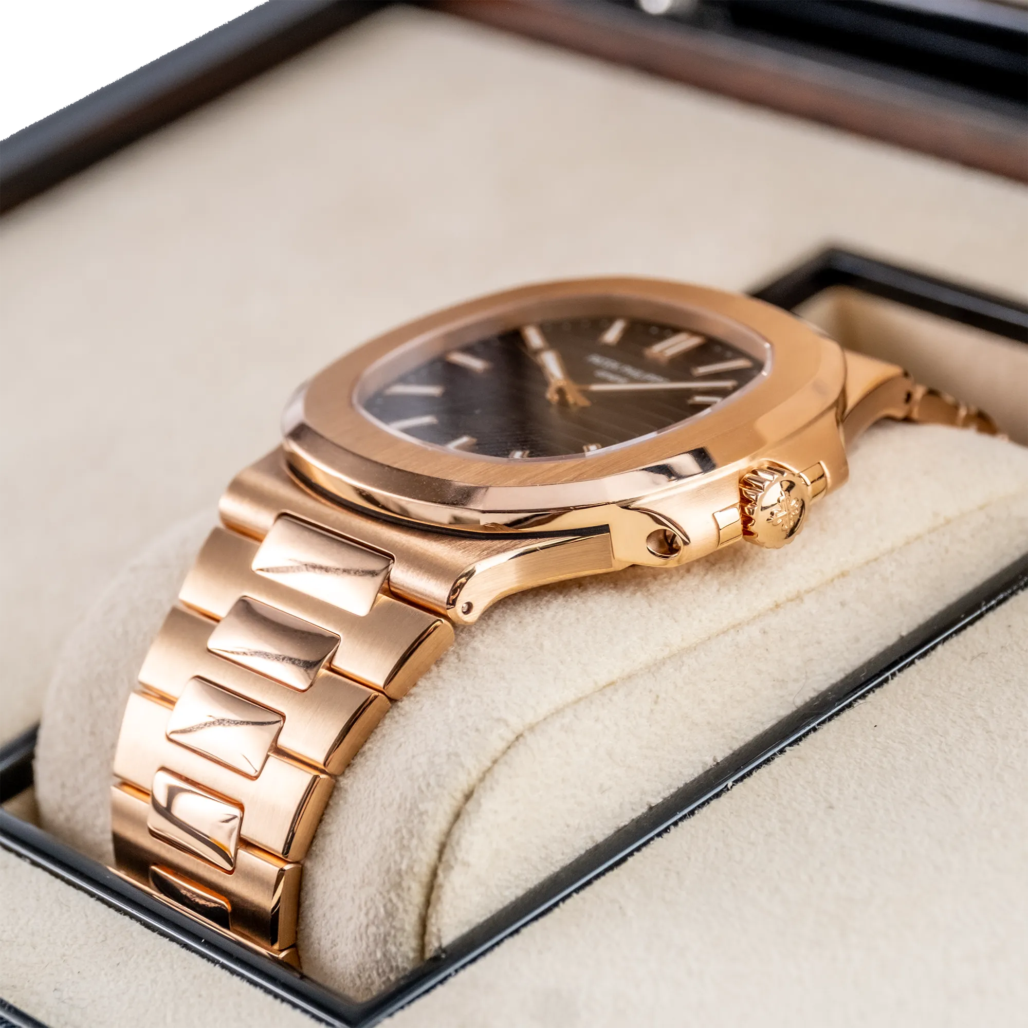 Patek Philippe Nautilus – Full Rose Gold Brown Dial