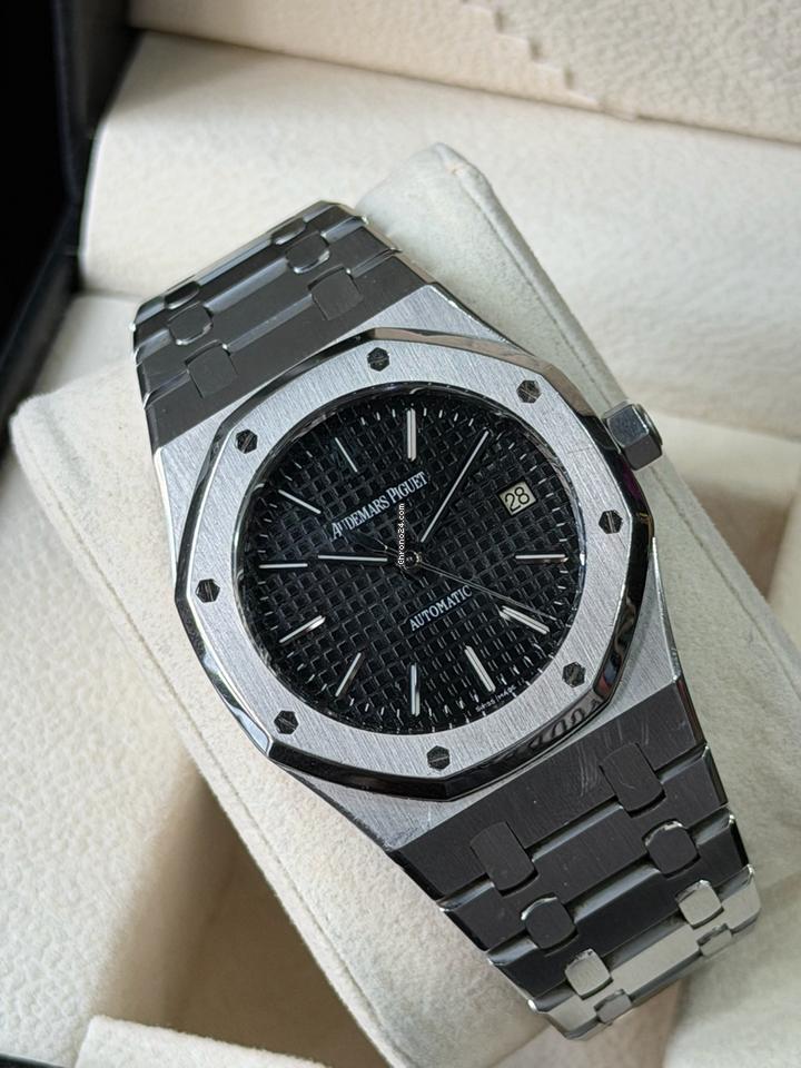 Audemars Piguet Royal Oak "Jumbo" Extra-Thin – White Gold Black Dial