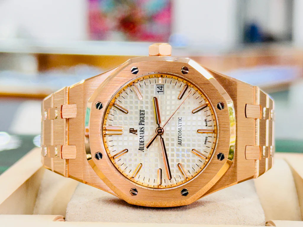 Audemars Piguet Royal Oak Frosted Gold Selfwinding – 18K Pink Gold & Silver Dial