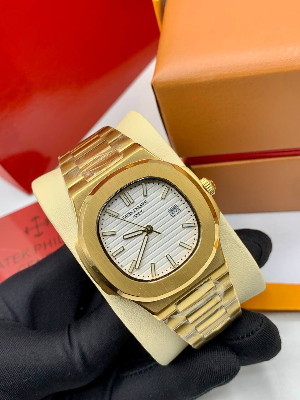 Patek Philippe Nautilus – Full Yellow Gold White Dial