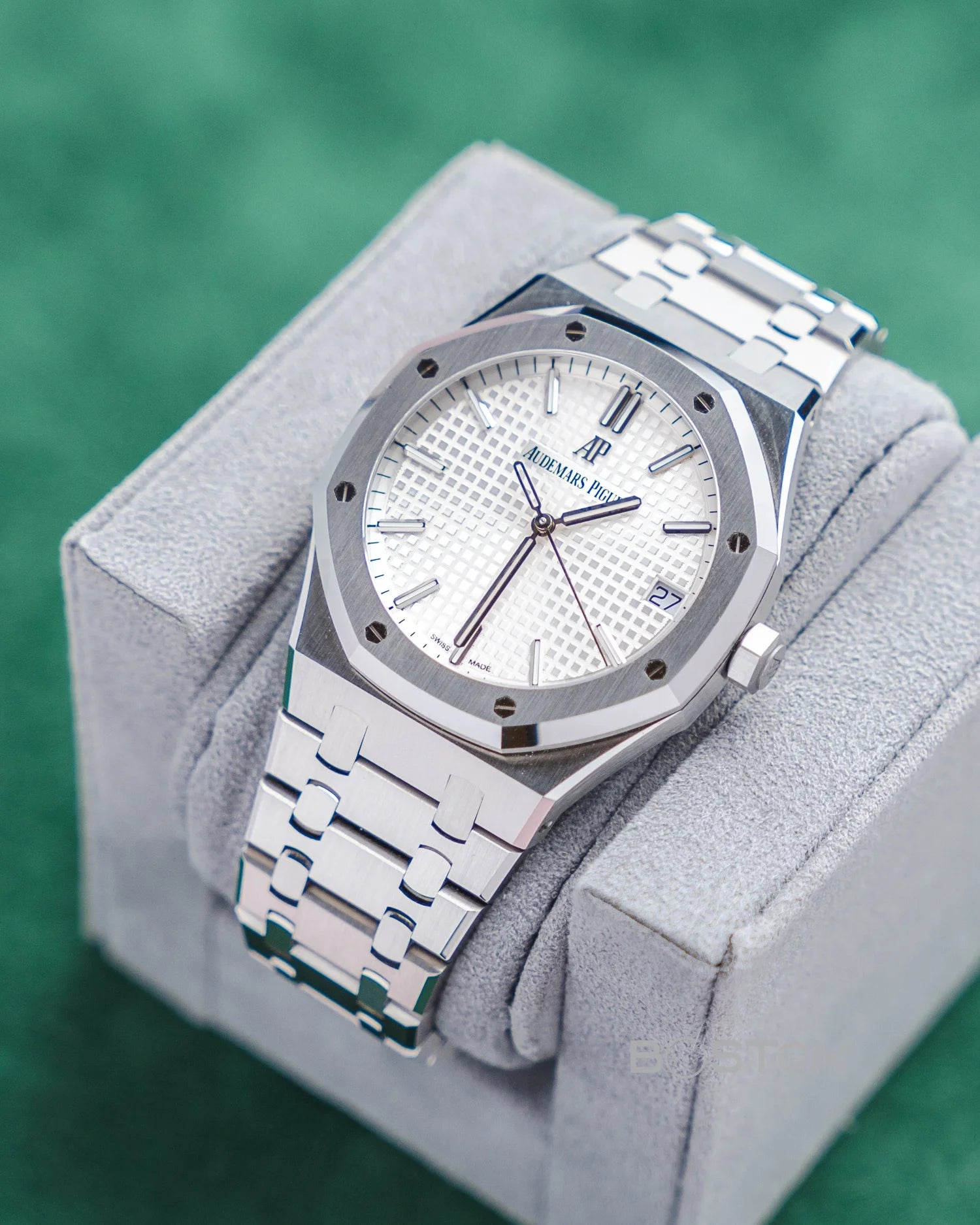 Audemars Piguet Royal Oak Selfwinding – Stainless Steel & Silver Dial