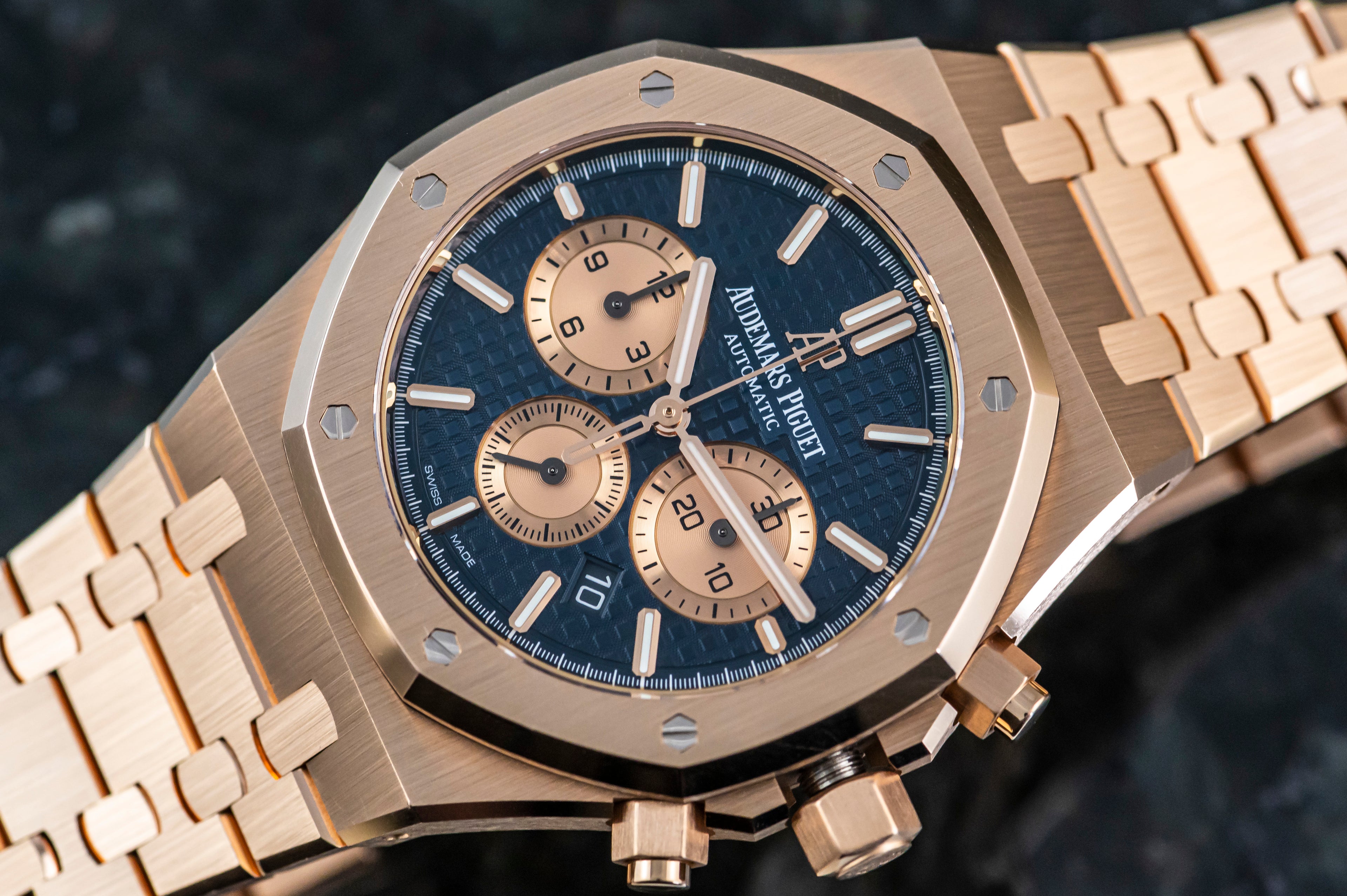 Audemars Piguet Royal Oak Chronograph – Full Rose Gold Blue Dial