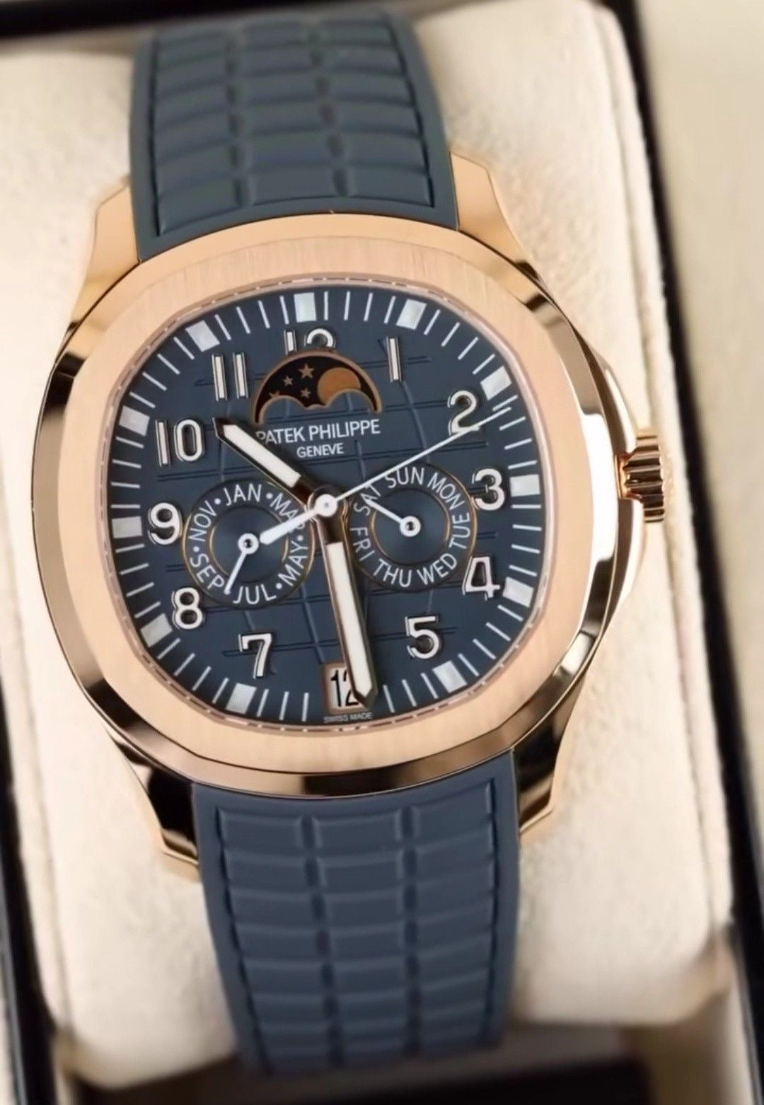 Patek Philippe Aquanaut Luce Annual Calendar Travel Time – Rose Gold
