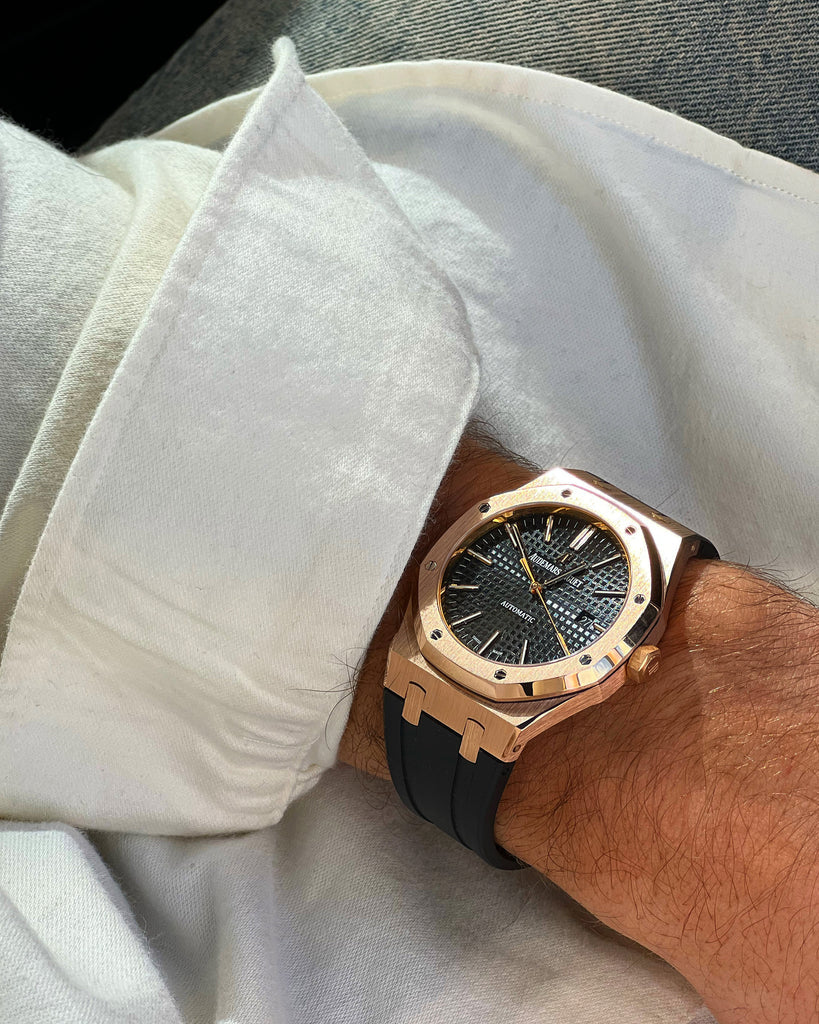 Audemars Piguet Royal Oak Selfwinding – 18K Pink Gold & Black Dial on Rubber strap