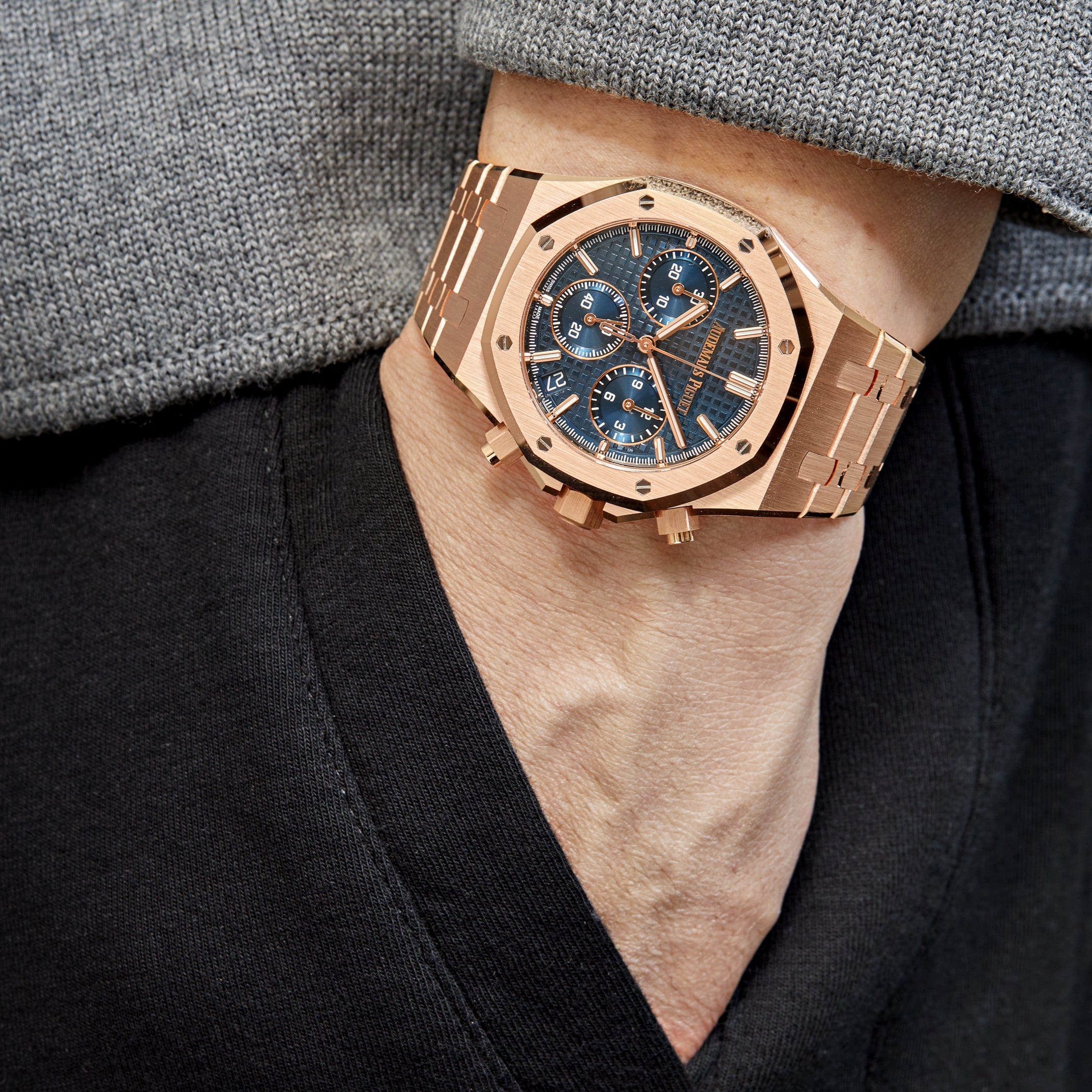 Audemars Piguet Royal Oak Chronograph – Full Rose Gold Blue Dial