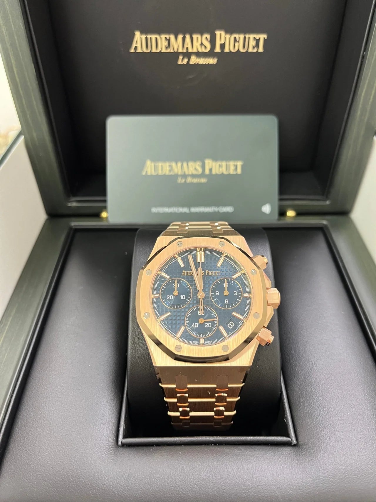Audemars Piguet Royal Oak Chronograph – Full Rose Gold Blue Dial