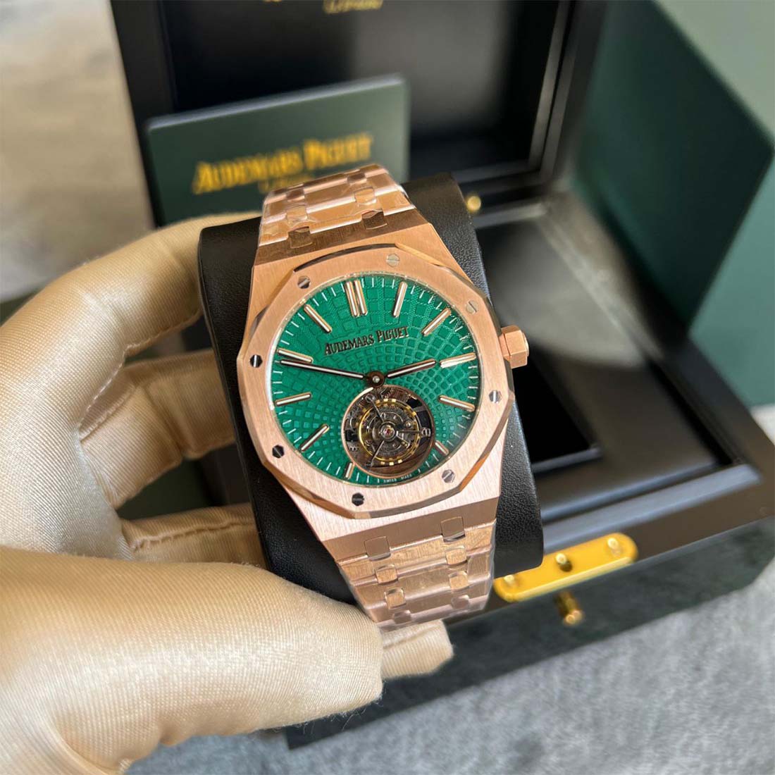 Audemars Piguet Royal Oak Selfwinding Flying Tourbillon – 18K Pink Gold & Green Dial
